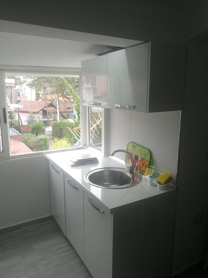 Mimoza Appartament Golem  Exterior foto